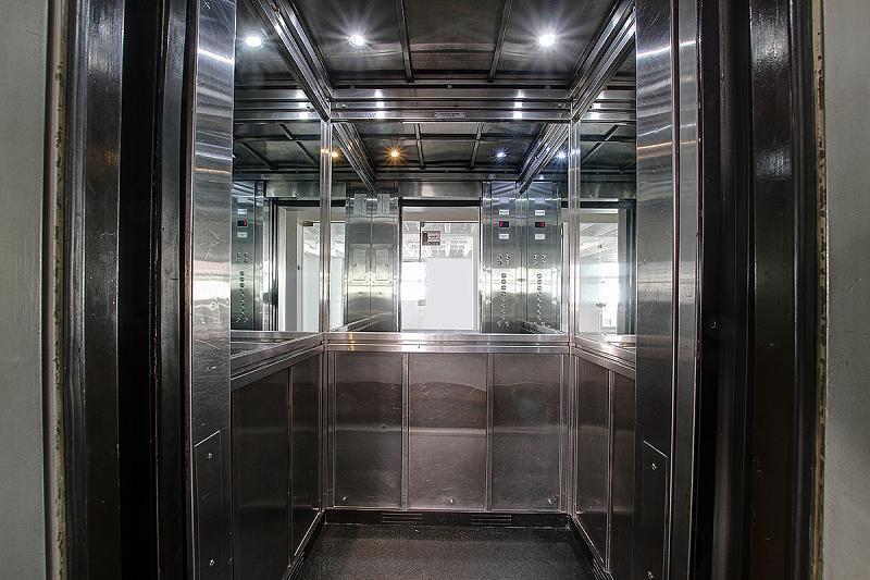 Foto de Oficina en piso alto. Planta libre. Alquiler y Venta, imagen 3