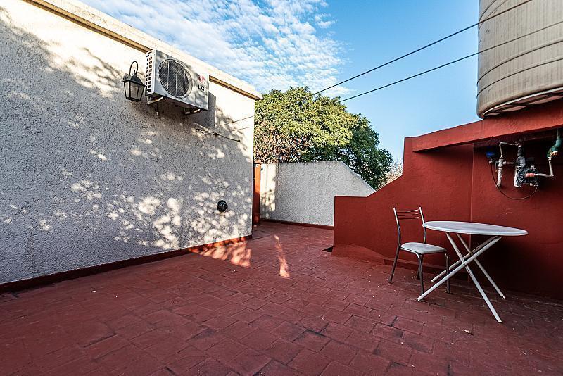 Departamento 3 Ambientes PH Esquina Frente Luminoso Sin Expensas Patio y Terraza en Villa Urquiza 2