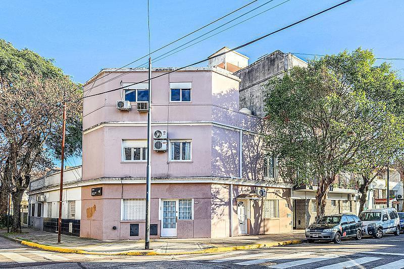 Departamento 3 Ambientes PH Esquina Frente Luminoso Sin Expensas Patio y Terraza en Villa Urquiza 5