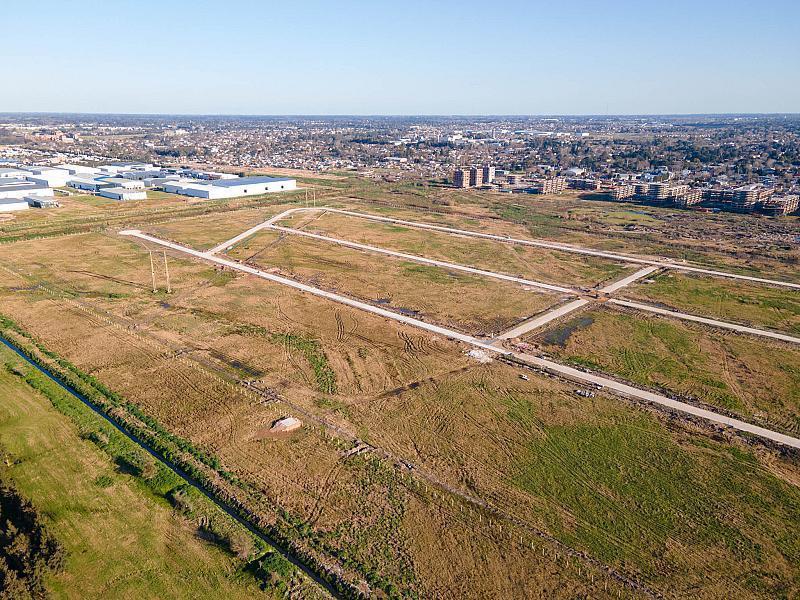 Excelente Parque Industrial en Hudson Sobre Autopista Bs As - La Plata. Lotes Desde 2000 m². 4