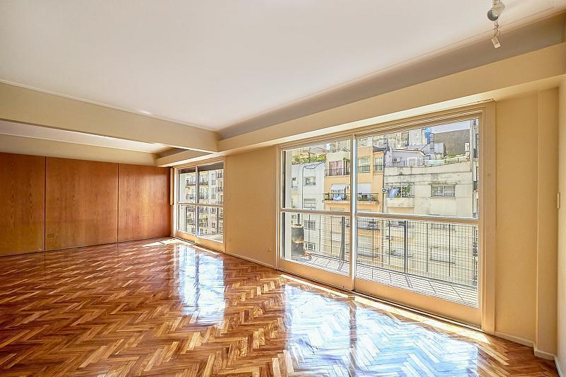 Callao 1900.piso Alto con Balcón. 3 Dorm.. Living Intimo. Mucha Luz. Cochera 3
