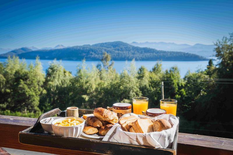Bariloche Complejo de Bungalows con Vistas Al Lago, Rentable, Cerca de Llao Llao, Oportunidad 5