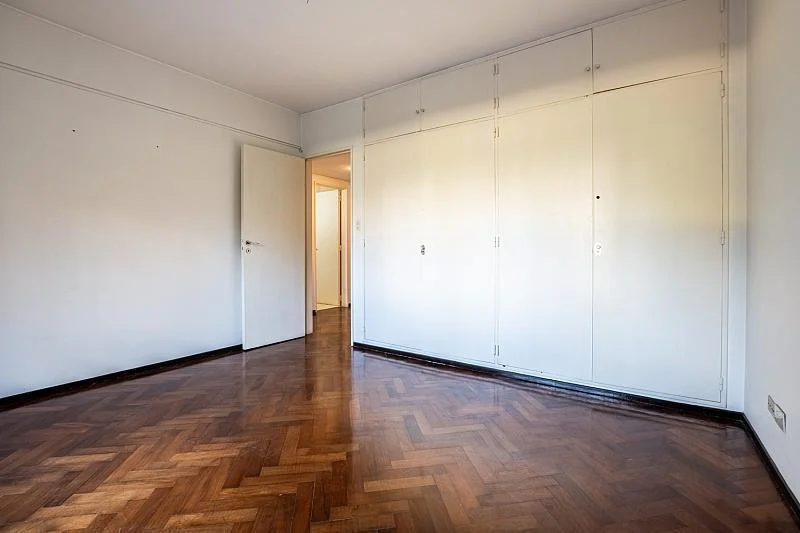Departamento 5 Ambientes Semipiso Luminoso Impecable Vista Frente Cochera en Recoleta 3