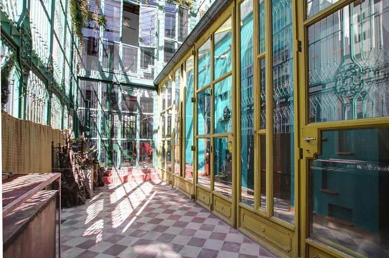 Centro Cultural, Casa con Patio y Pileta. Amplias Opciones en de Uso. Oportunidad 1