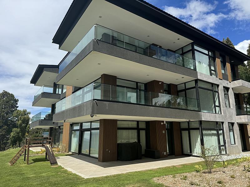 Departamento de Calidad a Estrenar Sobre Costa de Lago 4 Ambientes. 4
