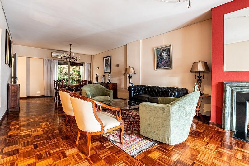 Departamento de 6 Ambientes. Impecable. Recoleta. Cochera 4