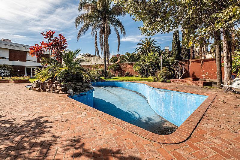 Venta Casa 6 Dorm. Jardín Pisicina Garage Parque Chacabuco 1