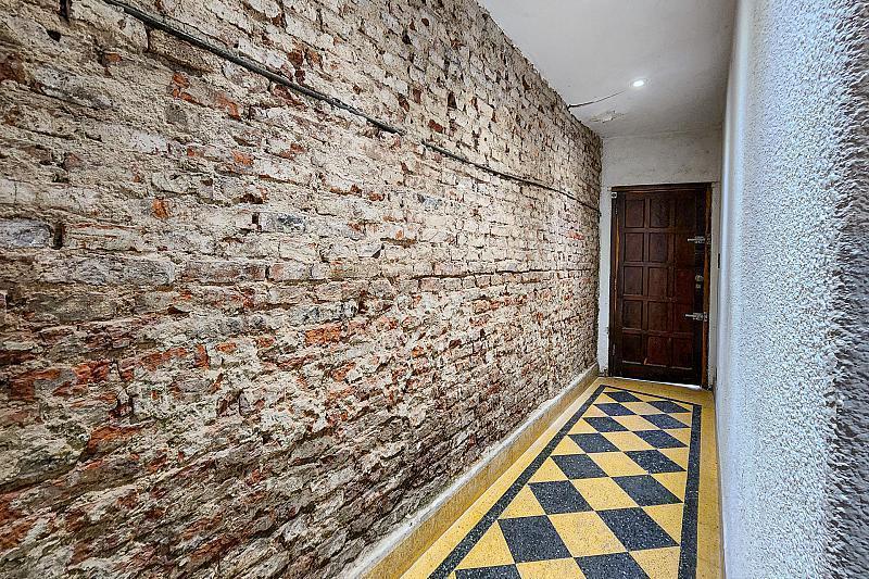 Venta Casa 4 Dorm. en Esquina con Patio Terraza Reciclada Flores 4