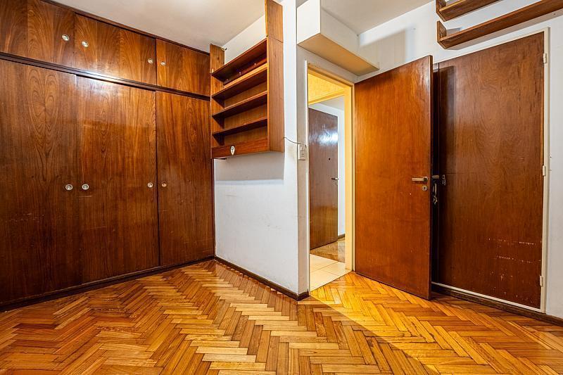 Venta Departamento 3 Ambientes Pb con Amplio Patio Cochera Caballito 2