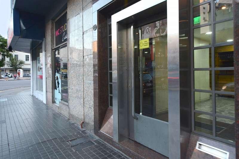 Venta Departamento 4 Ambientes Al Frente Balcón Caballito 4