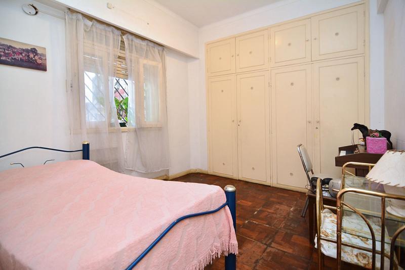 Foto de Venta Departamento 4 ambientes PB esquina al frente Caballito, imagen 4