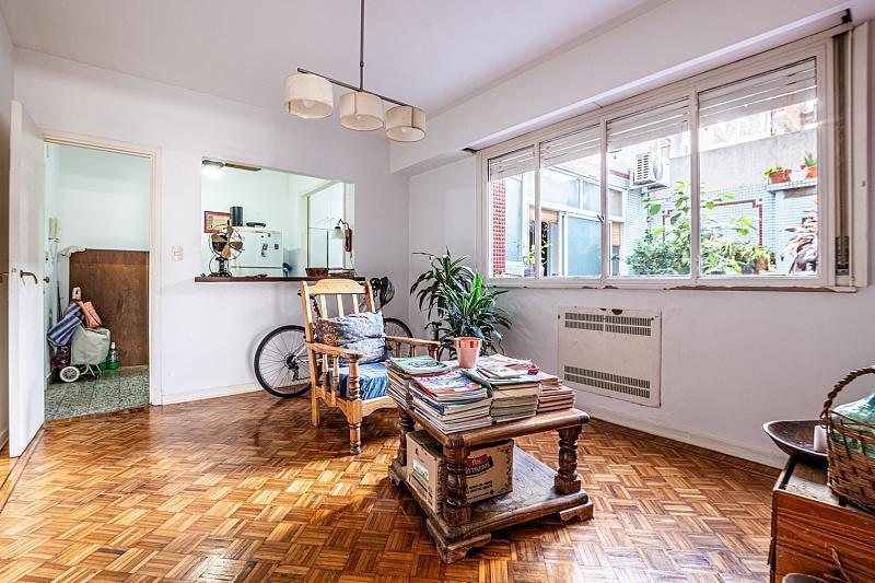 Venta Departamento 4 Ambientes C/dep Al Frente Amplio Balcón/patio Caballito 5