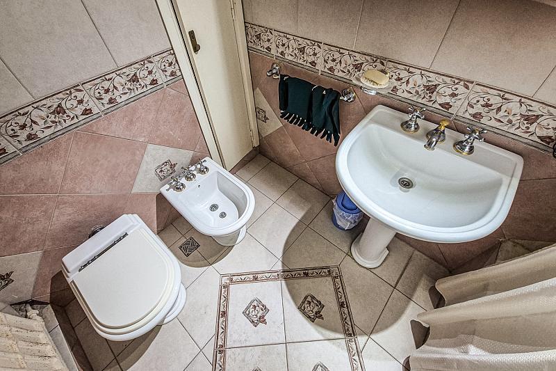 Venta Departamento 4 Ambientes C/dep Al Frente Amplio Balcón/patio Caballito 3