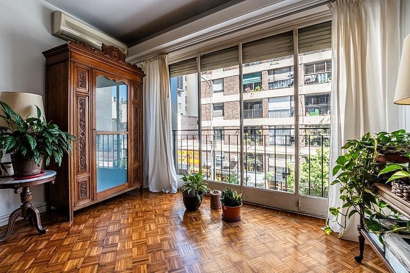 Venta Departamento 4 Ambientes C/dep Al Frente Amplio Balcón/patio Caballito 1
