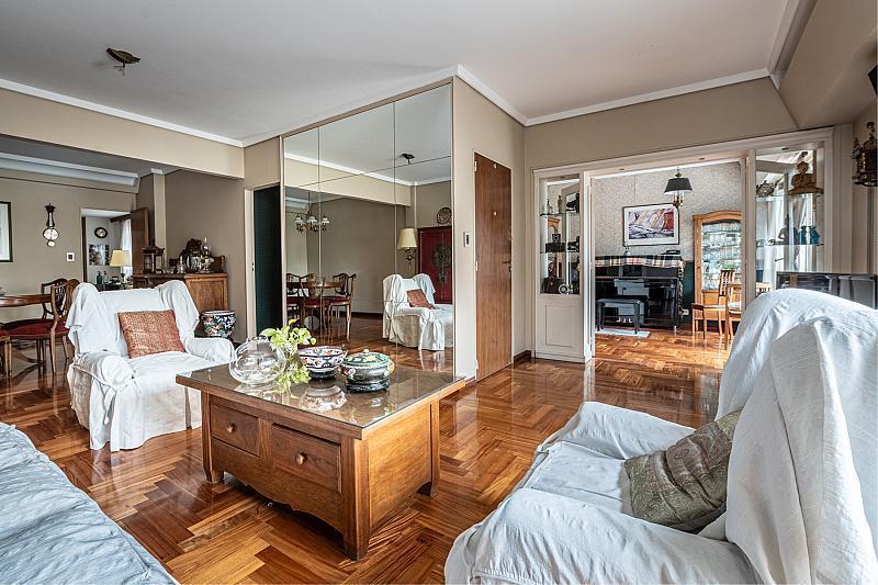 Venta Departamento 5 Ambientes Piso Amplio con Balcón Terraza Cochera Parque Rivadavia Caballito 3