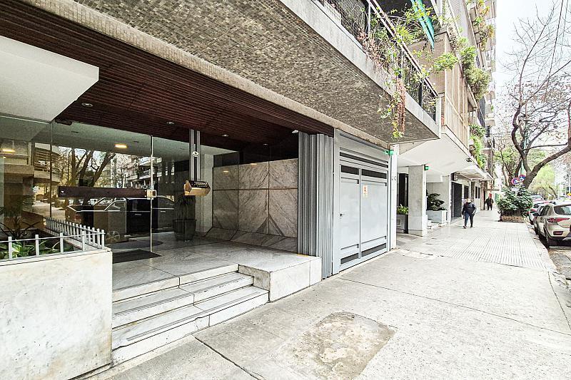 Venta Departamento 5 Ambientes Piso Amplio con Balcón Terraza Cochera Parque Rivadavia Caballito 4