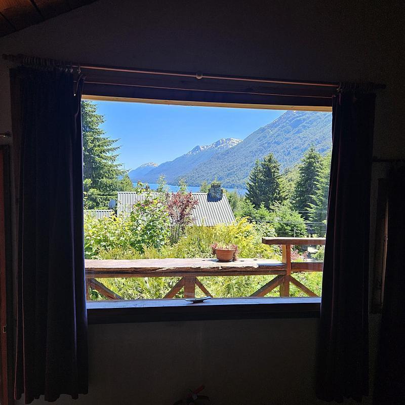 Casa con Vista Al Lago en Barrio Epulafquen. 5