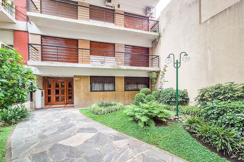 Venta Departamento 3 Ambientes Piso Amplio Luminoso Balcón Terraza Flores 2