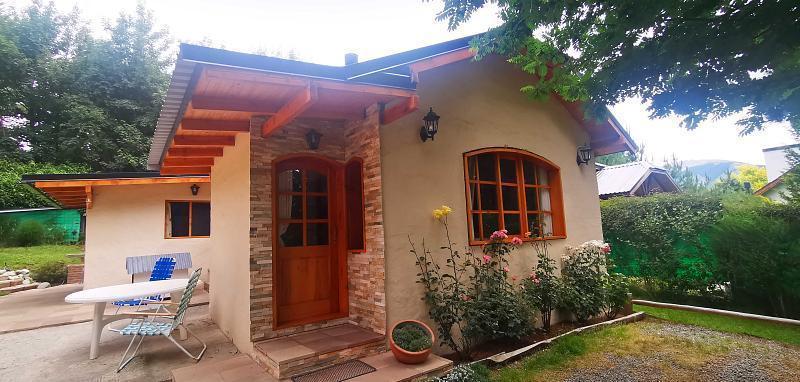Casa en Playa Bonita Bariloche con Deposito de 200 m² 1