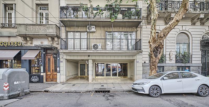 Tres Dorm.. Dependencia. Cochera Espacio. Recoleta 4