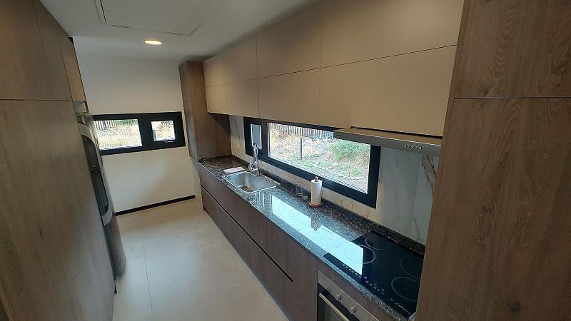 Casa 3 Dorm. de Categoría a Estrenar en Barrio Cerrado Dos Valles 2
