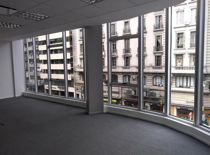 Foto de Local en alquiler en Callao esquina Corrientes 970 m², imagen 5