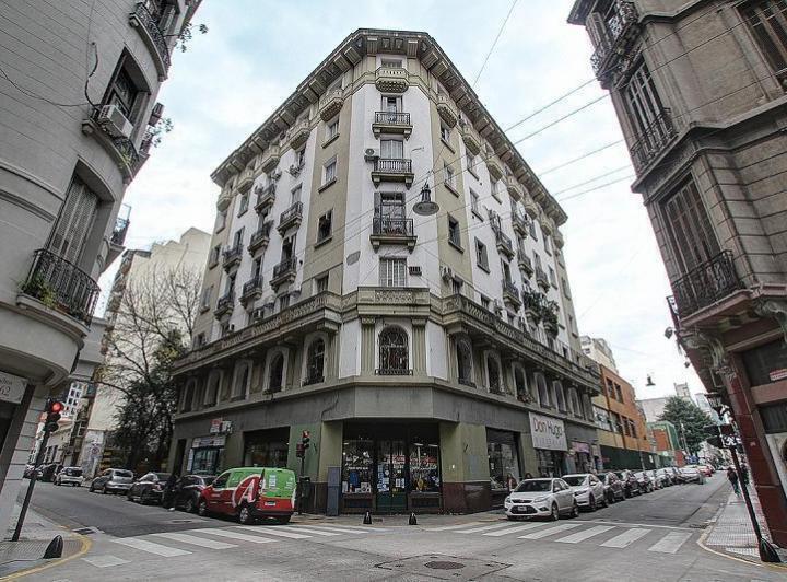 Excelente Local en venta en monserrat sobre venezuela esquina piedras