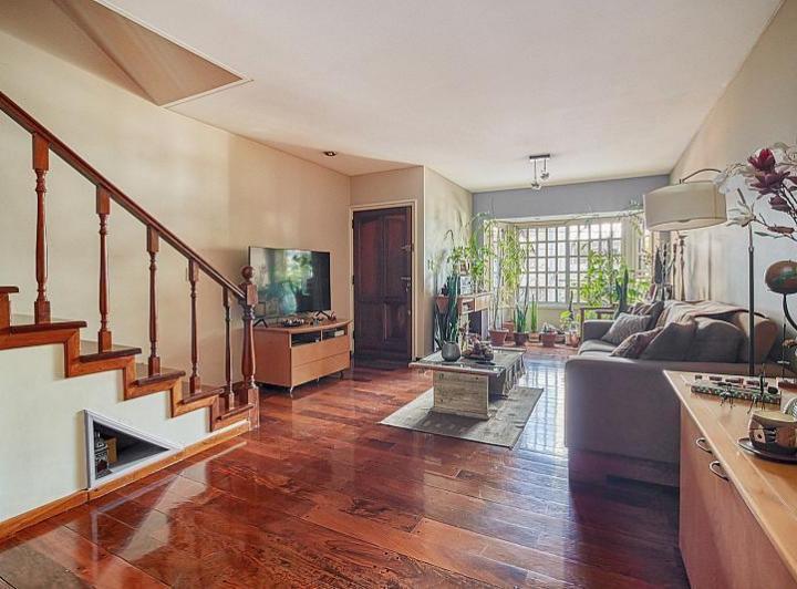 Venta Casa 5 ambientes Impecable Triplex Garage Caballito 4