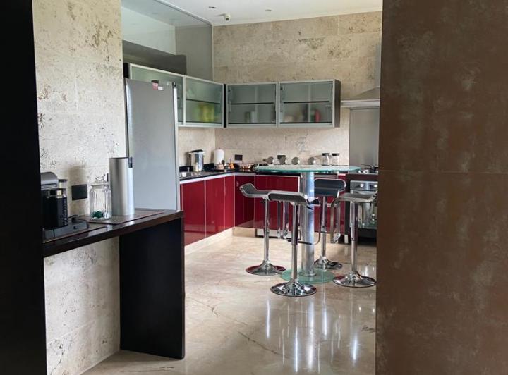 Excelente casa de gran categoría en Venta. 4