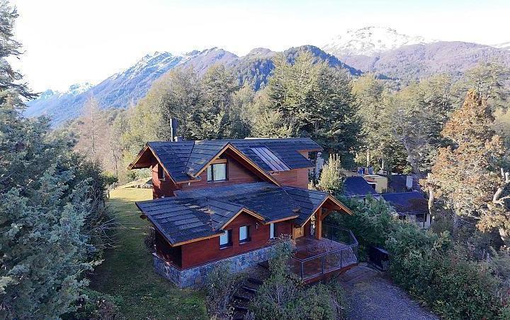 Excelente propiedad con vista al Lago Correntoso. Completamente equipada. 4