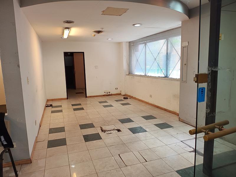 Depósito en venta / alquiler en Monserrat