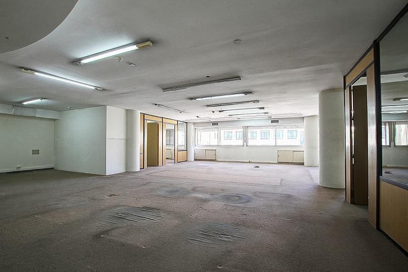 Oficina de 215 m2 en el centro. Vista abierta, buen estado