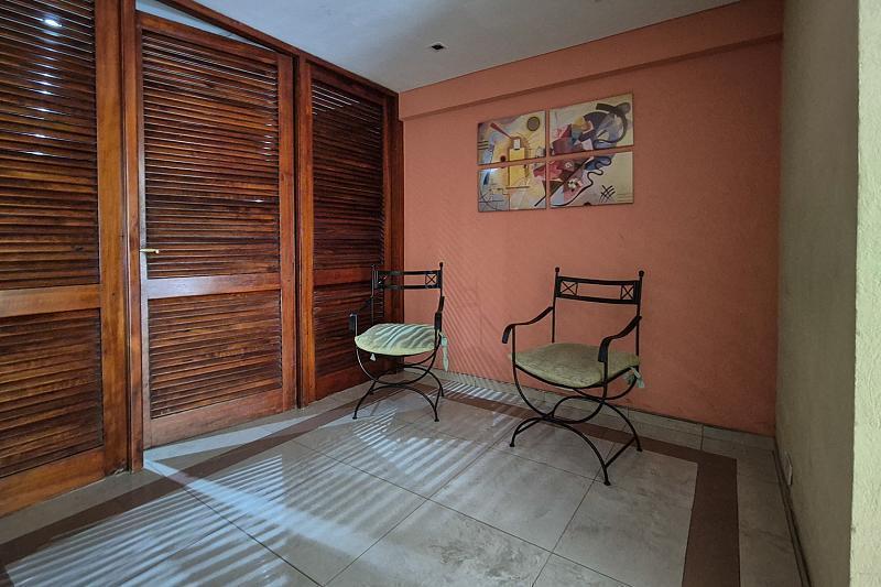 Venta Departamento 4 ambientes Al frente Balcón Caballito