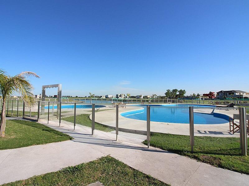 Lote en esquina en Lagos de Canning I. Canning-Esteban Echeverría,