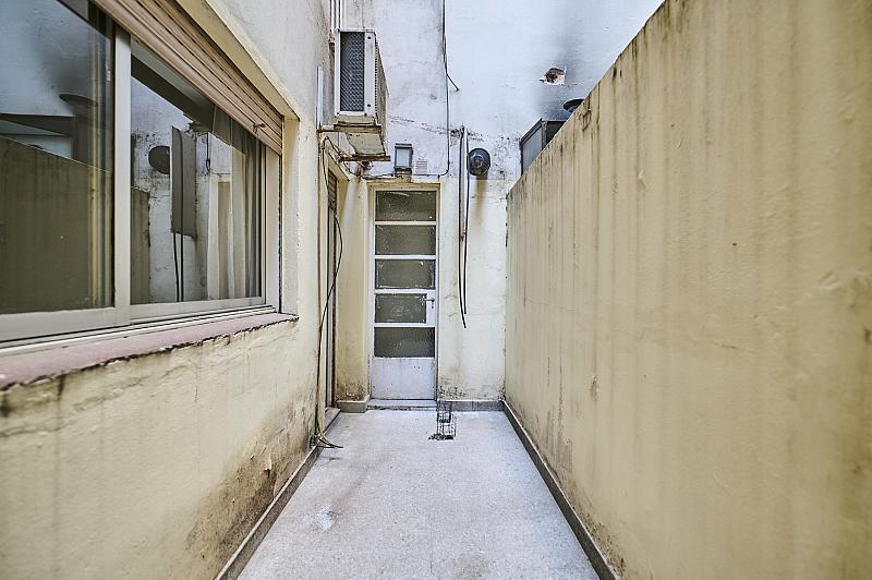 Departamento 2 ambientes Buen estado Apto profesional Bajas expensas con patio en Recoleta