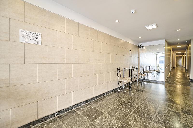 Departamento 2 ambientes Buen estado Apto profesional Bajas expensas con patio en Recoleta