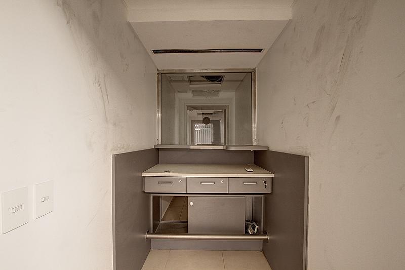 Foto de Excelente Edificio Corporativo de Local mas Oficinas con grán Boveda en, imagen 2