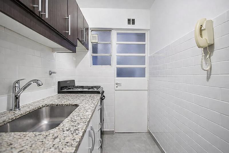 Departamento 2 ambientes Bajas expensas Apto profesional en Barrio Norte