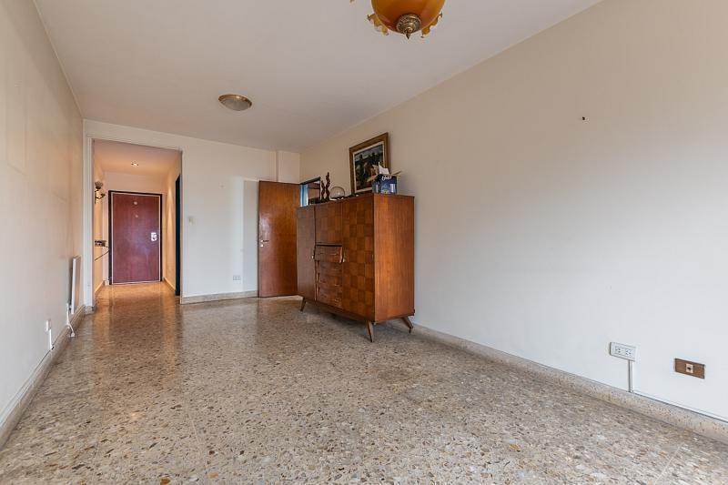Foto de Venta Departamento 4 ambientes Semipiso Frente Balcón Dependencias, imagen 3
