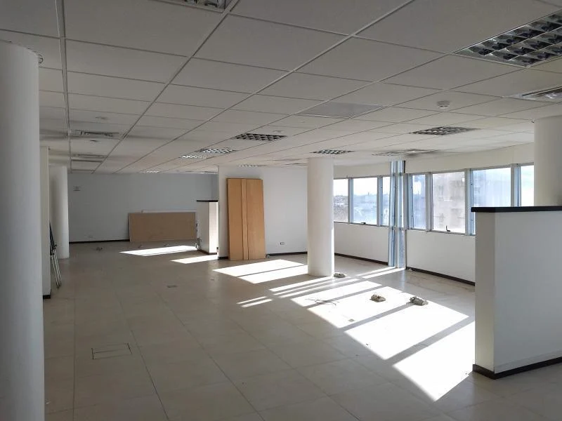 Foto de Edificio oficinas 3500 m2 Vte. López Venta A metros de Maipú/Estación, imagen 4