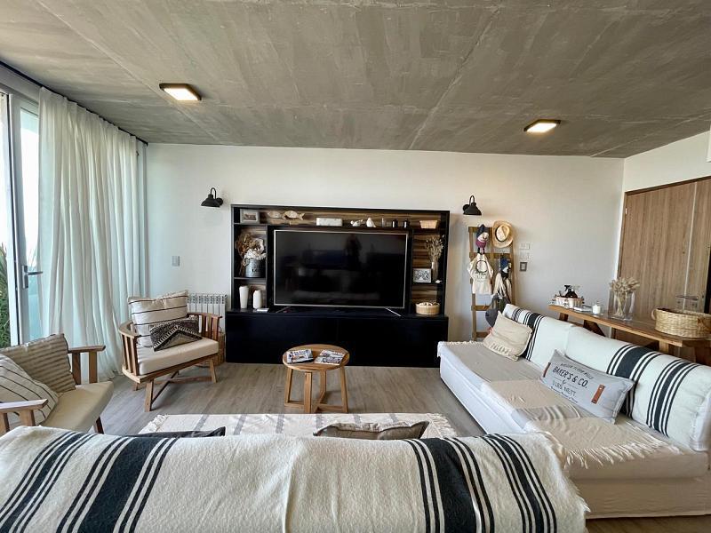 Venta departamento 3 ambientes equipado en North Beach, con gran calidad, balcon corrido primera lin