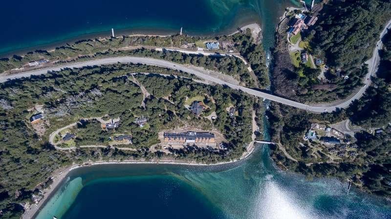 Dos Lagos Villas & Marinas