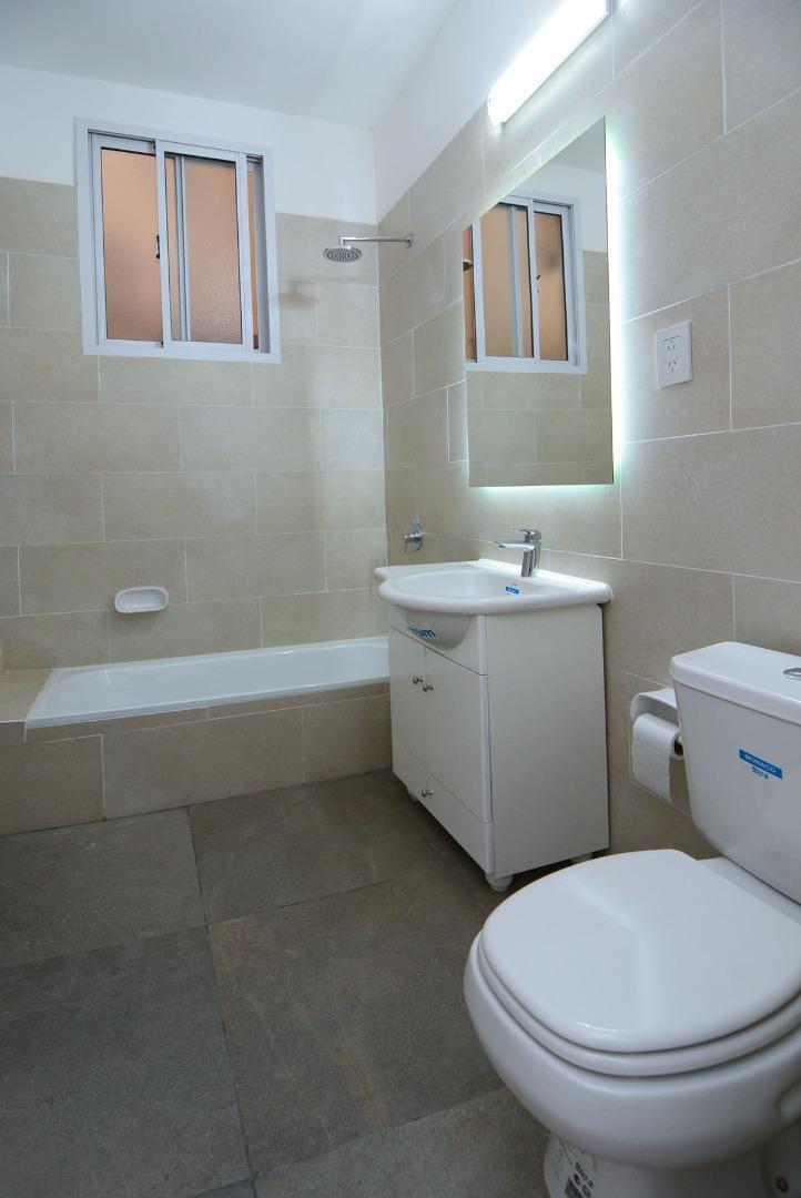 Foto de Venta Departamento 2 ambientes Amplio y Luminoso Reciclado Caballito, imagen 3