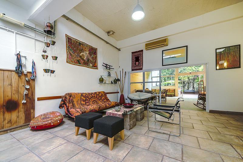 Foto de Venta PH 7 ambientes Tipo Casa Cochera Patio Terraza Parque Chacabuco, imagen 5