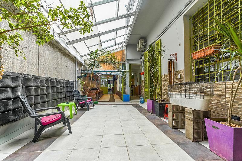Foto de Venta PH 7 ambientes Tipo Casa Cochera Patio Terraza Parque Chacabuco, imagen 2