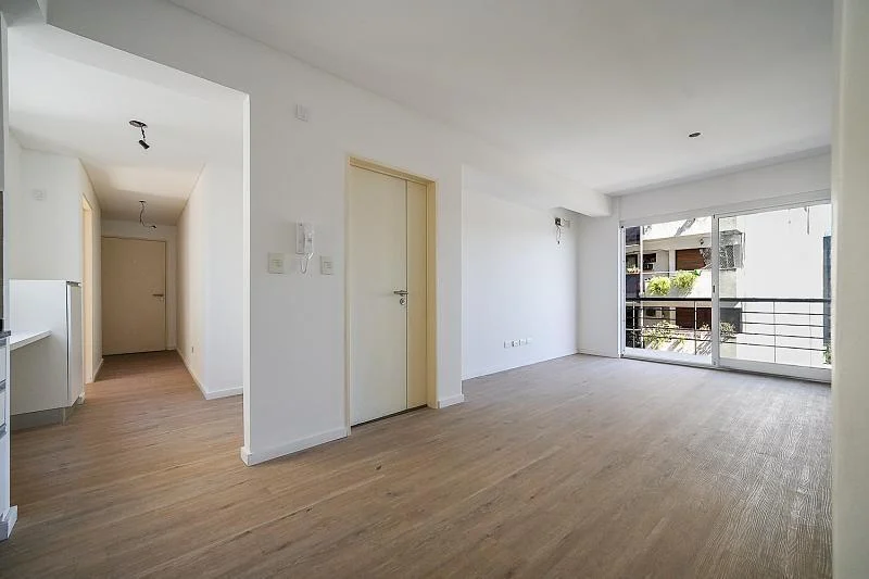 2 ambientes a estrenar. Frente. Apto profesional. Baño y toilette. Luminoso. Recoleta