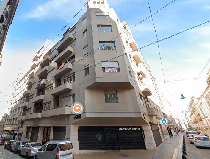 Oficina   en alquiler C y D de 153  m² de superficie total al frente .