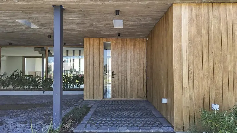 Casa moderna en tres plantas. Al agua. Barrio Los Puentes, Nordelta. 8