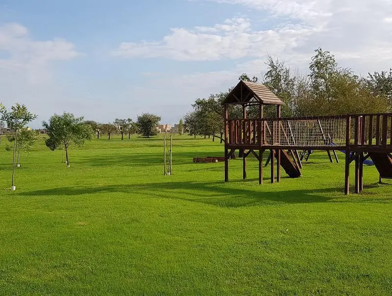 Lote de 800 m2 en Club de Campo San Lucas. Canning- San Vicente. 5
