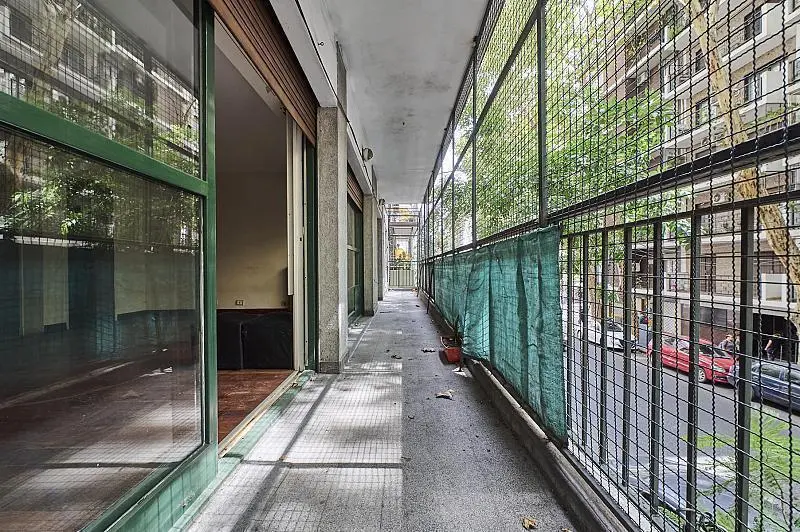 Venta Departamento 4 ambientes Amplio Semipiso Balcón Patio Cochera fija y Baulera Caballito 3